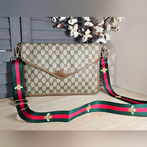 Authentic GUCCI Monogram GG Ophidia Clutch Crossbody - Picture 2 of 11